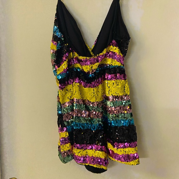 Nasty Gal sequin romper short spaghetti strap Sz 4 small - Picture 3 of 4